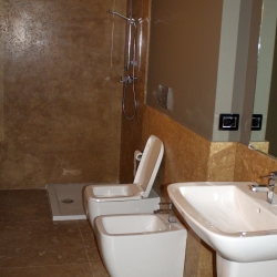 Bagno in Pietra e Marmo