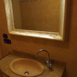Bagno in Pietra e Marmo