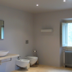 Bagno in Pietra e Marmo