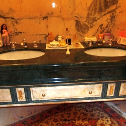 Bagno in Pietra e Marmo