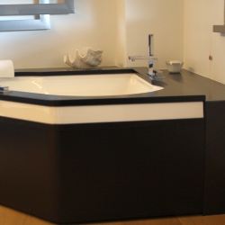 Bagno in Pietra e Marmo