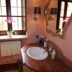Bagno in Pietra e Marmo