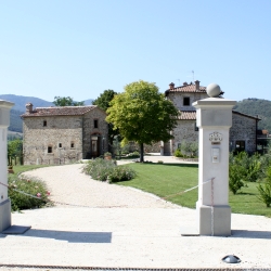 Esterni in pietra e marmo