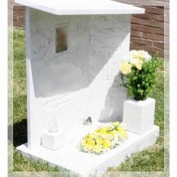 Arte Funeraria Lapidi e Statue in Pietra e Marmo Arte Funeraria Lapidi e Statue in Pietra e Marmo
