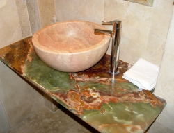 Lavabi e Ciotole in pietra e marmo