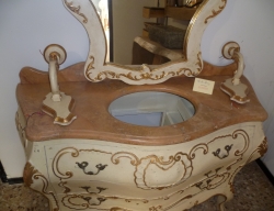 Lavabi e Ciotole in pietra e marmo